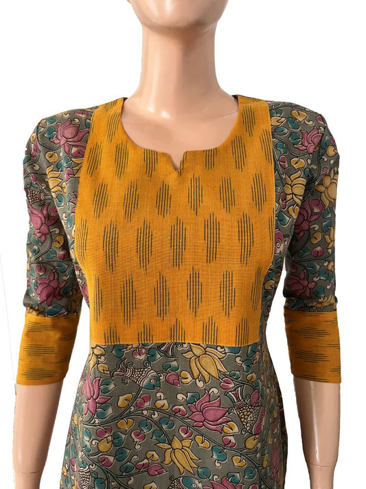 Kalamkari Cotton Y neck Straight cut Kurta with 3/4 sleeves & Ikat Patches , Grey-Yellow,  KK1081