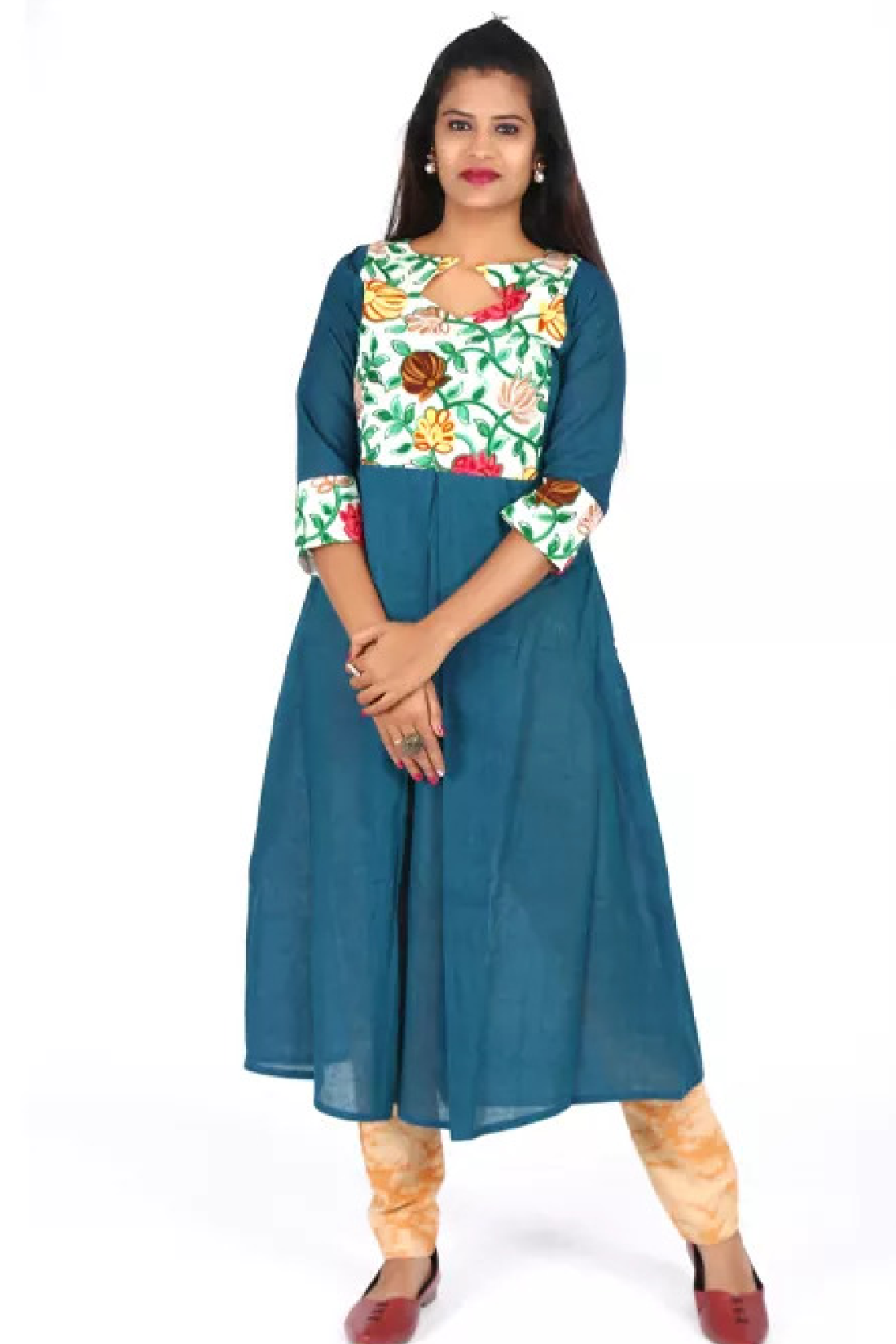 Handloom Cotton Round neck Pleated Kurta with Embroidery Patches, Bottle Green , KW1035