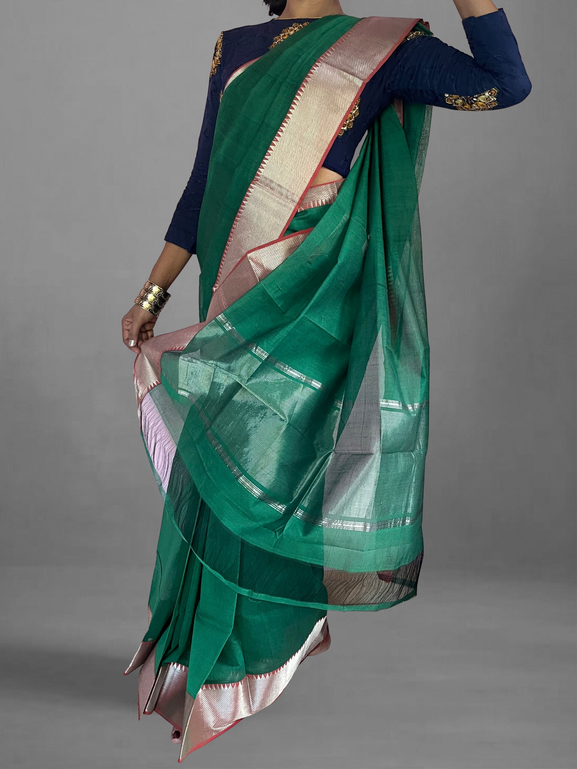 Pure Mangalgiri Cotton Handwoven Saree with 150k Pure Silver Zari Border,  Green,  SR1044