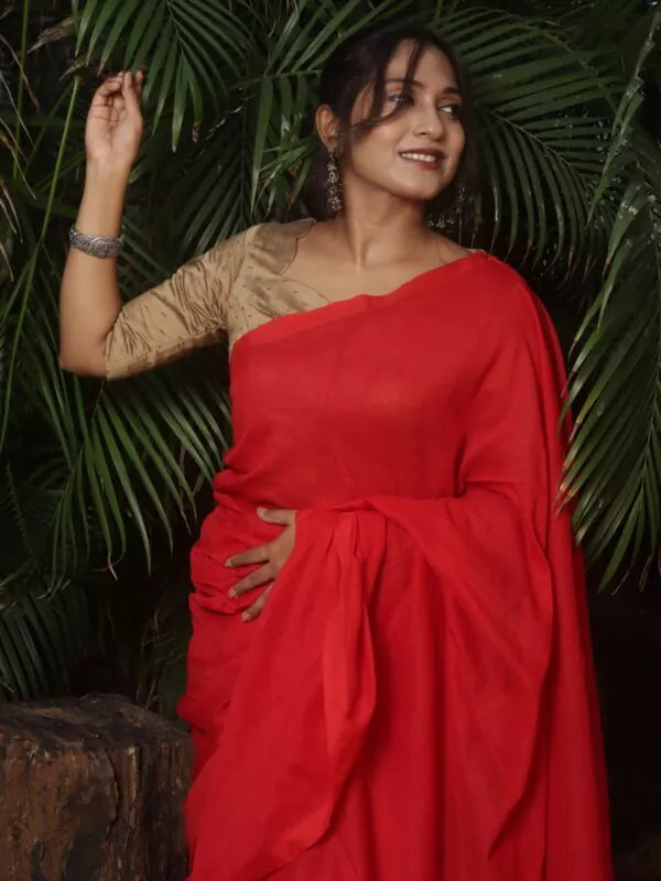 Buy Red Sarees for Women by BANDIDHARI FASHION Online | Ajio.com